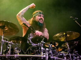 Mike-Portnoy402000x1500