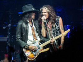 joe-perry-steven-tyler402000x1500