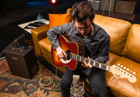 Fender-Palomino-Vintage-hero402000x1500