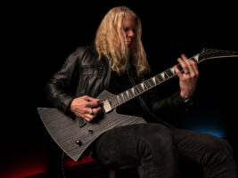 Jackson-Jeff-Loomis402000x1500