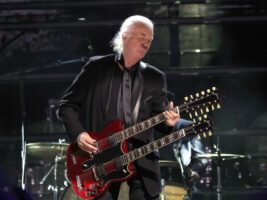 Jimmy-Page-Rock-Hall402000x1500