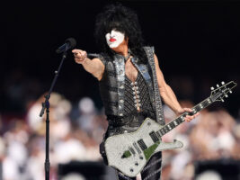 Paul-Stanley2402000x1500