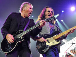 Rush402000x1500