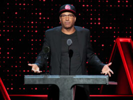 Tom-Morello-Rock-Hall402000x1500