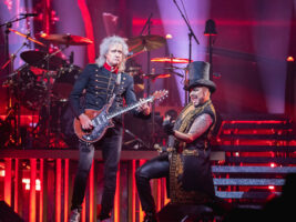 queen-adam-lambert402000x1500