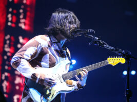 simon-neil402000x1500