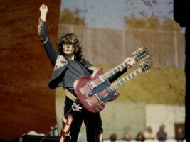 Jimmy-Page402000x1500