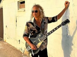 Kirk-Hammett-Les-Paul402000x1500-1