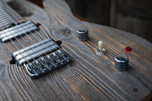Huff-Guitar-01