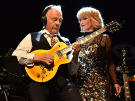 Robert-Fripp-Toyah-Willcox402000x1500