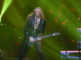 joel-hoekstra402000x1500