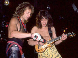 David-Lee-Roth-Eddie-Van-Halen402000x1500