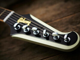 Gibson-Firebird402000x1500
