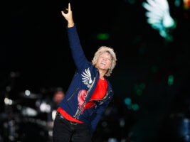 Jon-Bon-Jovi402000x1500