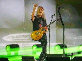 Kirk-Hammett402000x1500