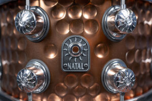 Natal-Hammered-Steel-Snare-01