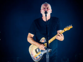 David-Gilmour402000x1500