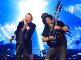 guns-n-roses-hero-kevin-mazur-1