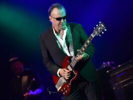 joe-bonamassa-c-brandon-2-1