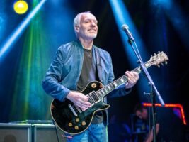 peter-frampton-october-2022402000x1500