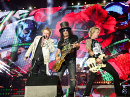 GNR-4402000x1500