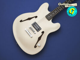 The-Big-Review-Fender-Tom-DeLonge-Starcaster-hero-image-Adam-Gasson402000x1500