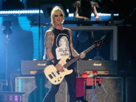 duff-mckagan402000x1500