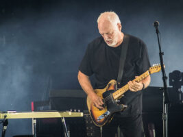 David-Gilmour-new-1402000x1500