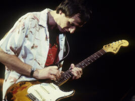 adrian-belew-1978402000x1500