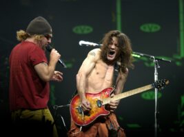 van-halen-2004-tour-hagar-getty-2000-1500