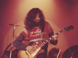 uafx-feature-jimmy-page-getty-2000x1500-1