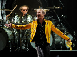Alex-Van-Halen-David-Lee-Roth-Van-Halen402000x1500