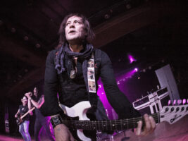 jake-e-lee402000x1500