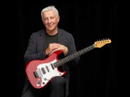 Alex-Lifeson-Lerxst-Grace-Signature