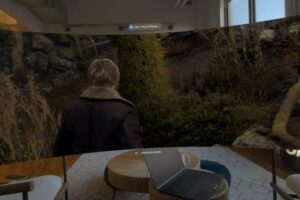 Apple-Vision-Pro-ultrawide-2-1
