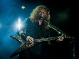 Dave-Mustaine402000x1500