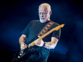David-Gilmour-Pink-Floyd402000x1500