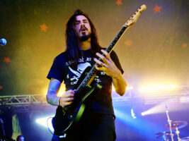 Phil-Sgrosso-As-I-Lay-Dying402000x1500