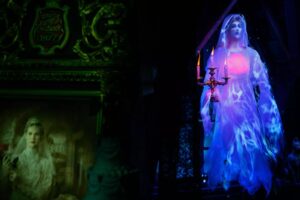 Haunted-Mansion-Bride-update-Disneyland-Resort-Richard-Harbaugh