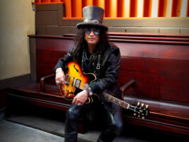 Slash-Gibson-ES335402000x1500