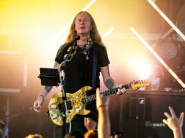 jerry-cantrell402000x1500