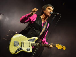 johnny-marr402000x1500