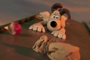 wallace-and-gromit-vengeance-most-fowl-gromit-boat-chase