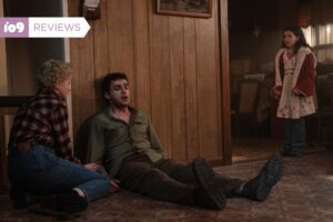 wolfman-universal-pictures-christopher-abbott-julia-garner-matilda-firth
