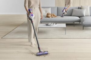 Dyson-V8