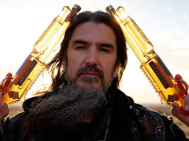 Robb-Flynn-whiskey-hero402000x1500