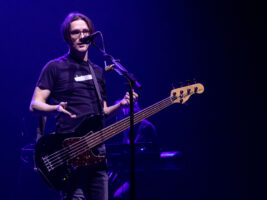 Steven-Wilson-new-hero-2402000x1500