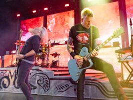 Troy-Sanders-Bill-Kelliher402000x1500