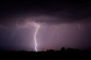 lightning-bolts-thunderstorm