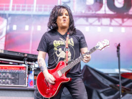 Steve-Stevens402000x1500